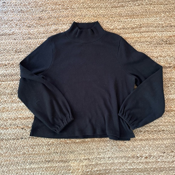 Madewell - Bubble-Sleeve Swing Turtleneck - Picture 4 of 6